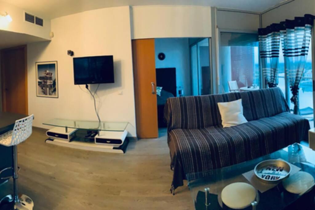 Les Marines Apartment Roses Exterior photo