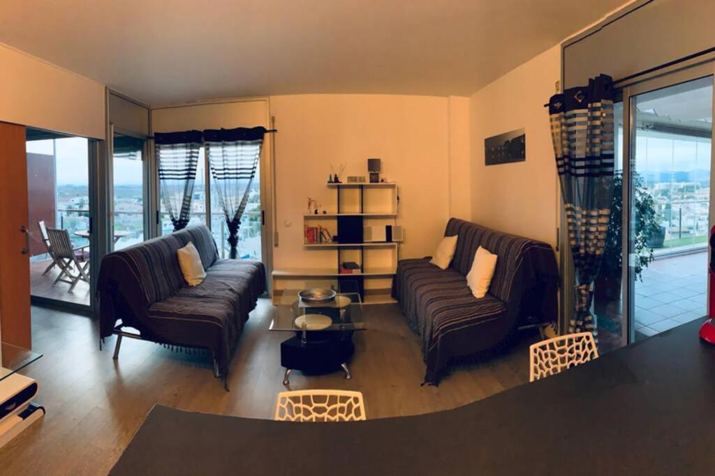 Les Marines Apartment Roses Exterior photo